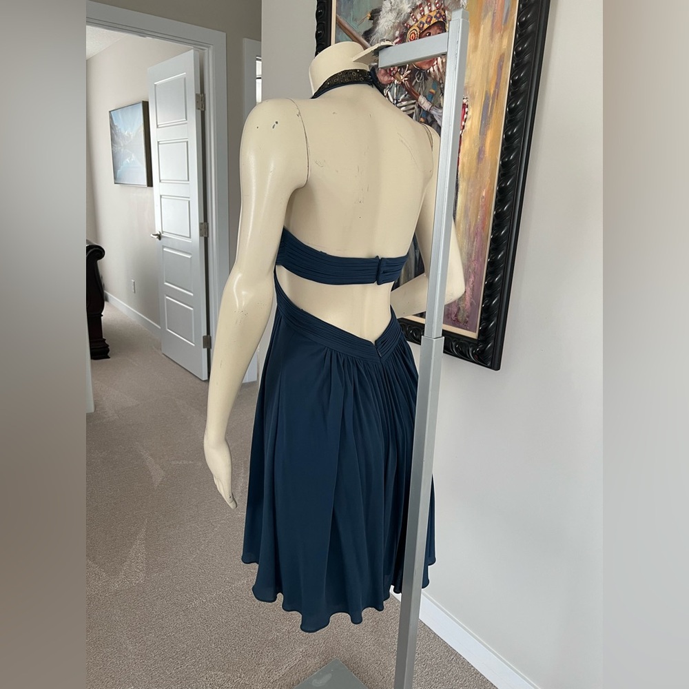 BCBGMAXAZRIA Shea Halter Cutout Cocktail Dress – Navy Blue | Size 0 - Picture 7 of 12
